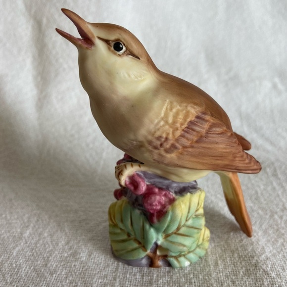 Royal Worcester Nightingale Dine Bone China Figurine 3337 Made in England - Picture 1 of 7